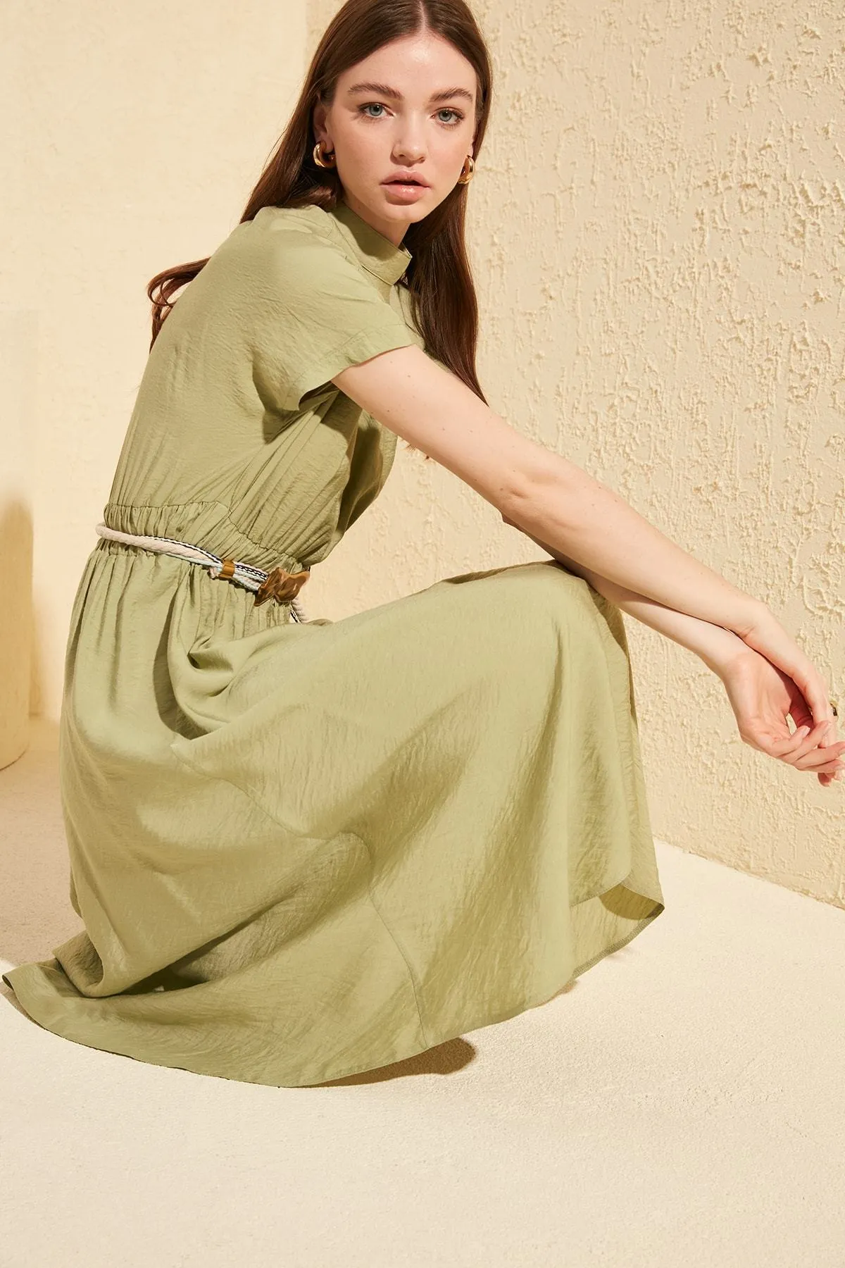 16406 Olive High Collar Dress