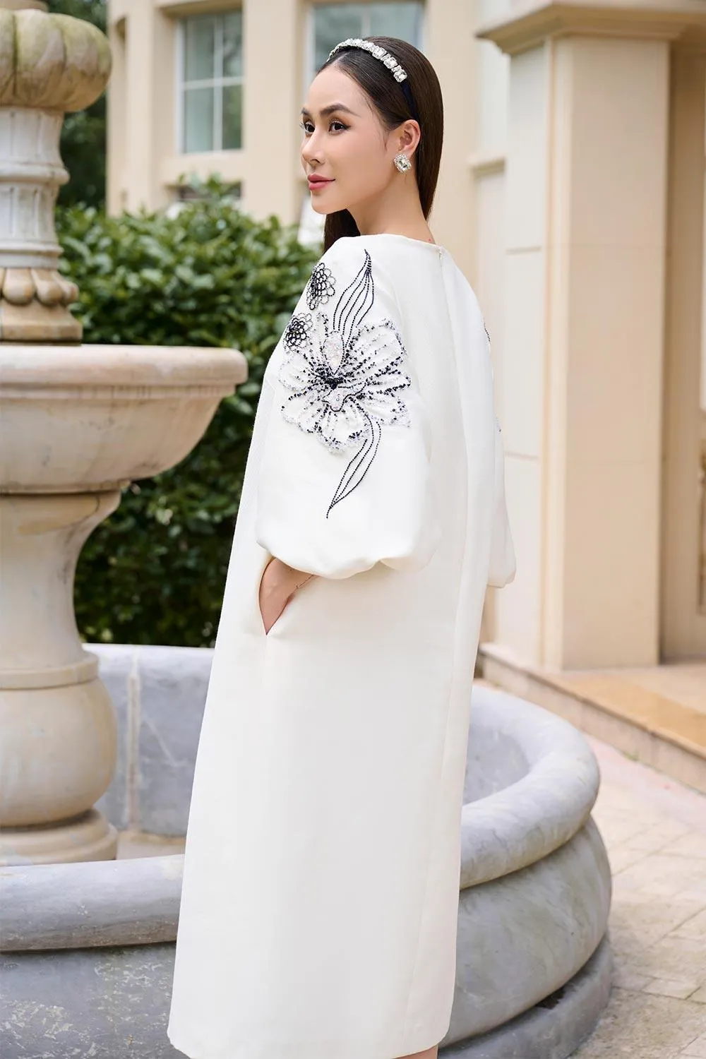 Catarina Trapezoid Boat Neck Taffeta Below The Knee Dress