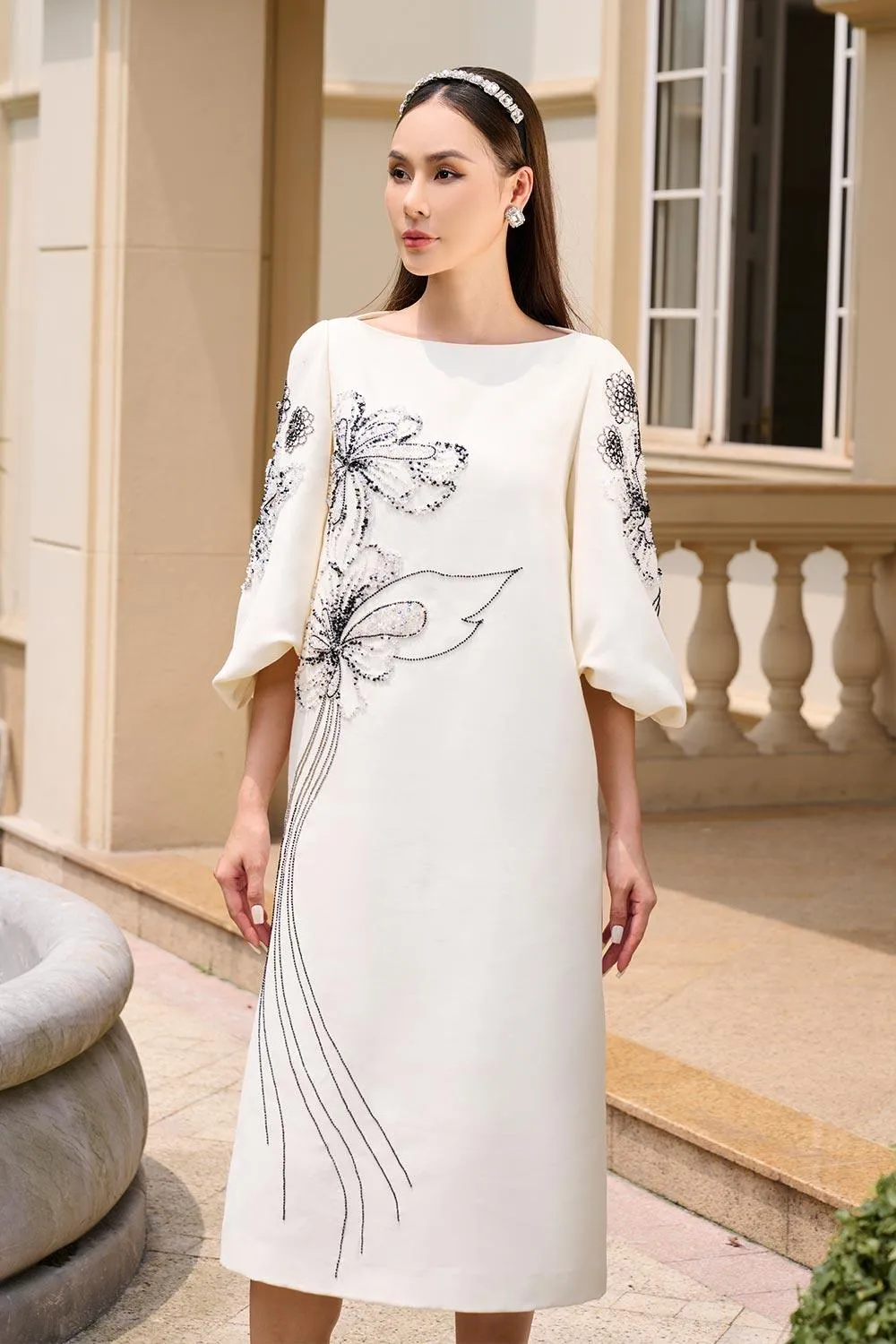Catarina Trapezoid Boat Neck Taffeta Below The Knee Dress