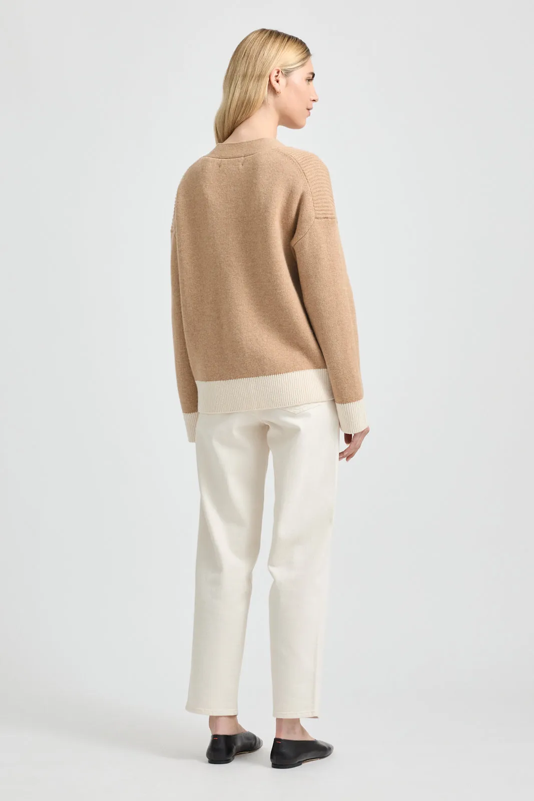 CONTRAST TRIM CARDIGAN