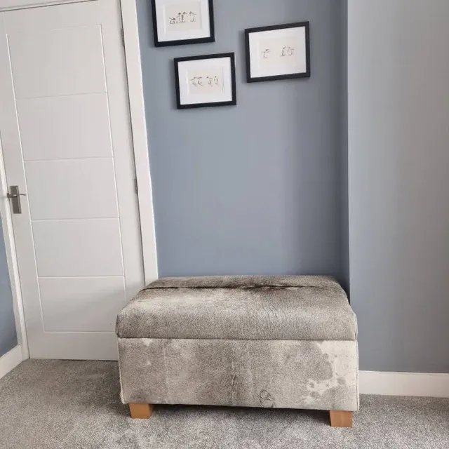 Handmade Natural Cowhide Furniture, Luxury Ottoman Furniture