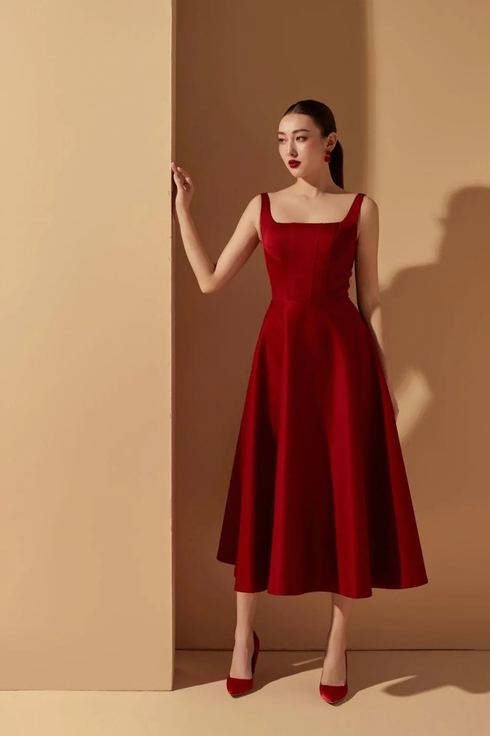 Liliana A-line Square Neck Taffeta Midi Dress