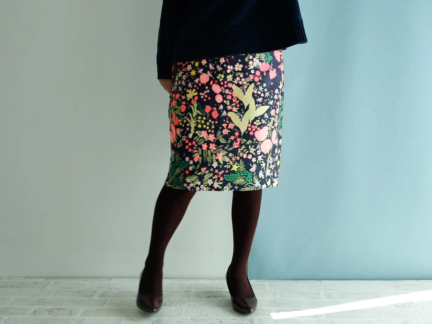 <RS19S30A> CRAZY WOVEN TEXTILE  tight skirt