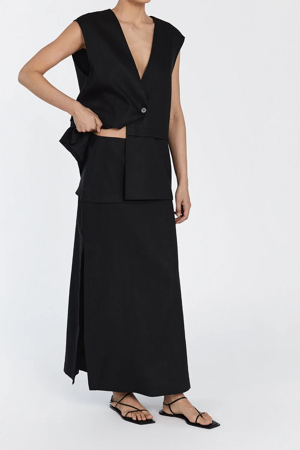 TAYLOR BLACK SPLIT MIDI SKIRT