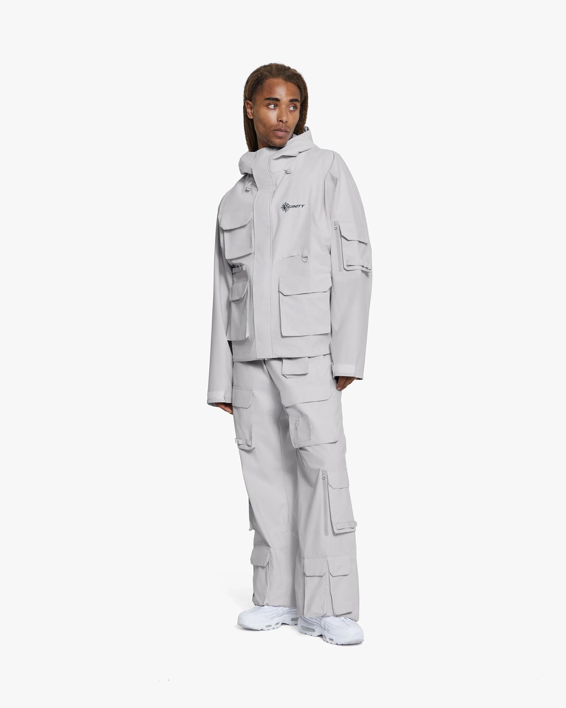 WINDBREAKER LIGHT GREY